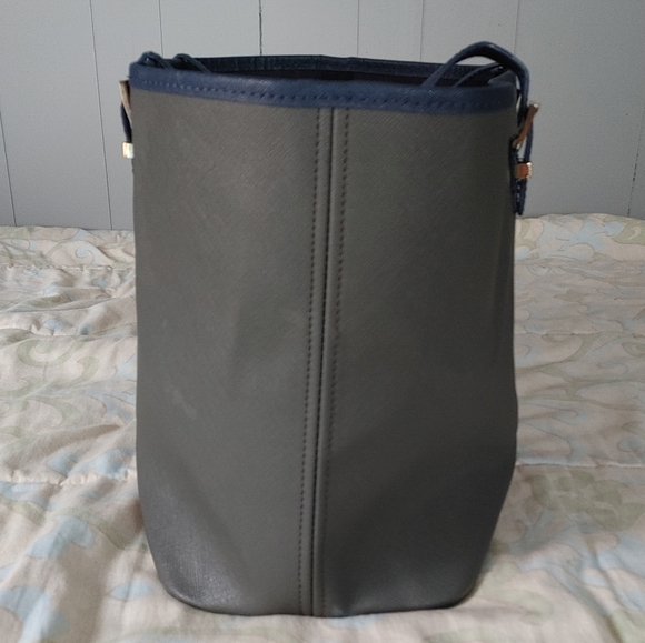 Tote Bag from Indigo - Picture 6 of 13